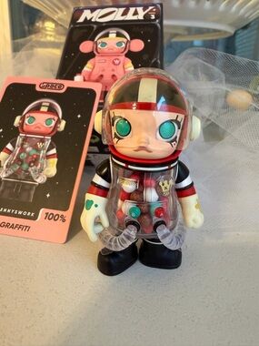 Pop Mart Space Molly Series 3 - Graffiti